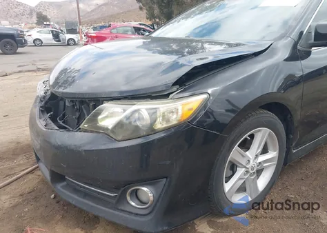 2012 Toyota Camry Se z USA, uszkodzony, nr VIN 4T1BF1FK6CU568414